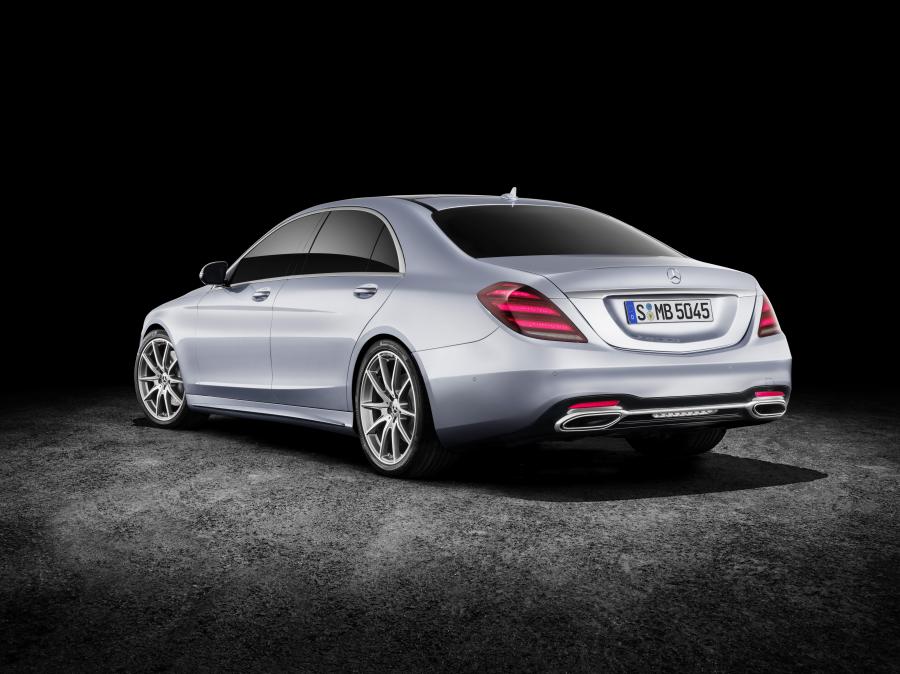  Mercedes-Benz S350 Lang AMG Line 2017 года  (WW) (фото 11 из 18)
